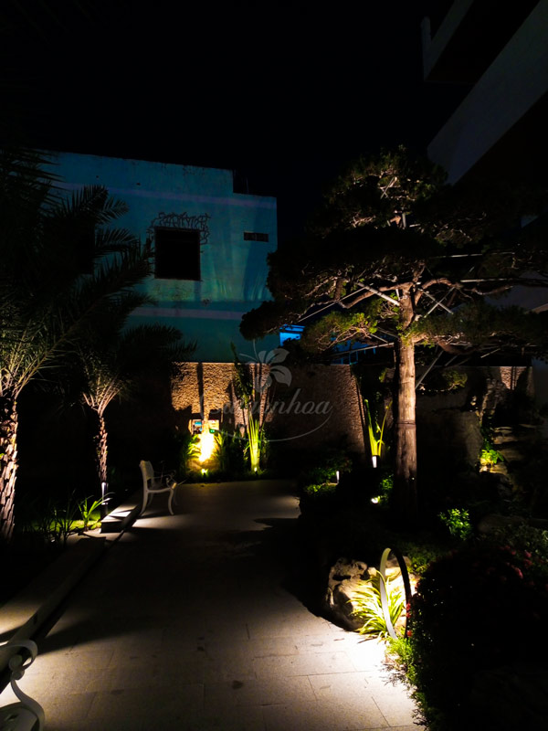 Sử dụng đèn LED sân vườn-xu hướng tiết kiệm bền vững